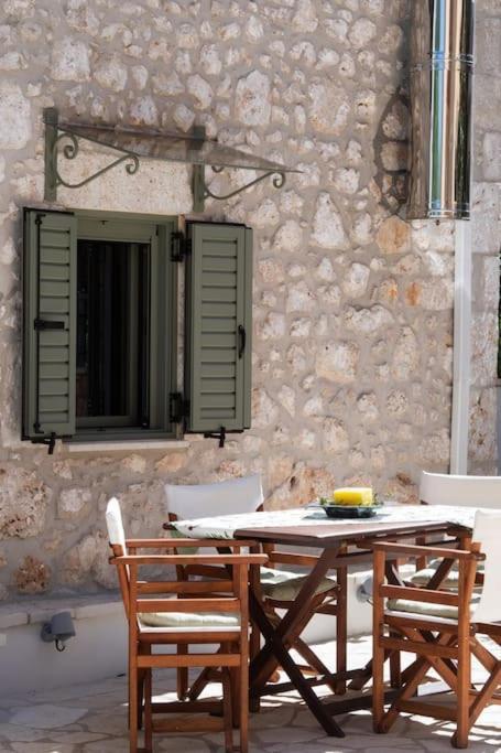 Villa La Casa Di Bella A Tradional Stone House With Barbecue Kariá Exterior foto