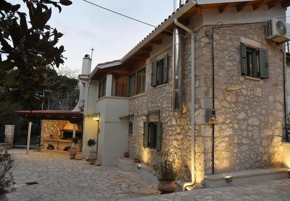Villa La Casa Di Bella A Tradional Stone House With Barbecue Kariá Exterior foto