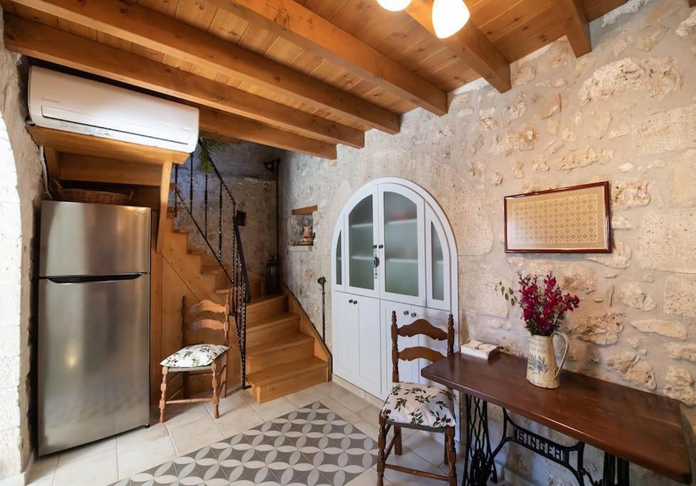 Villa La Casa Di Bella A Tradional Stone House With Barbecue Kariá Exterior foto